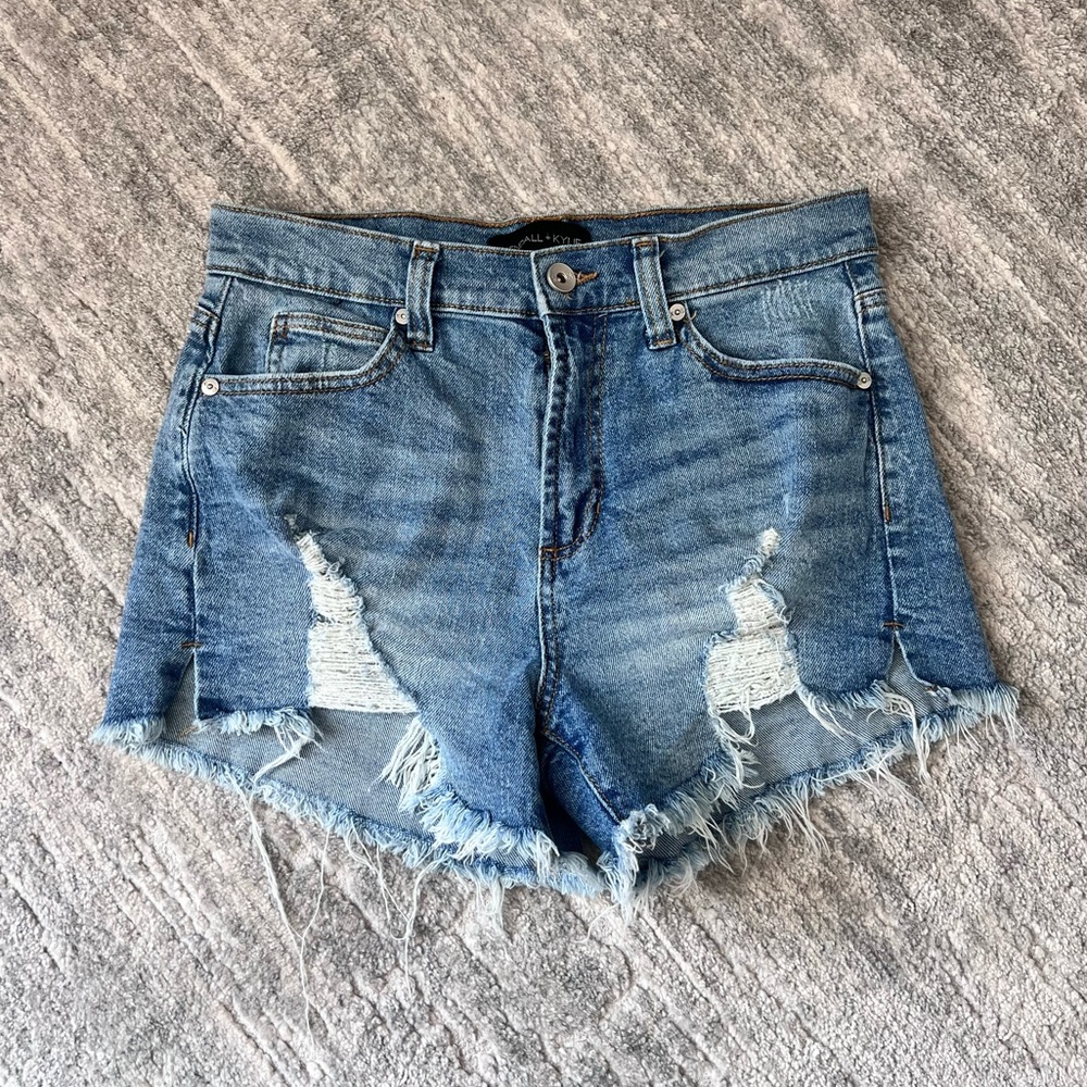 Kendall & Kylie Denim Distressed Denim Shorts Size 5 Waist 27